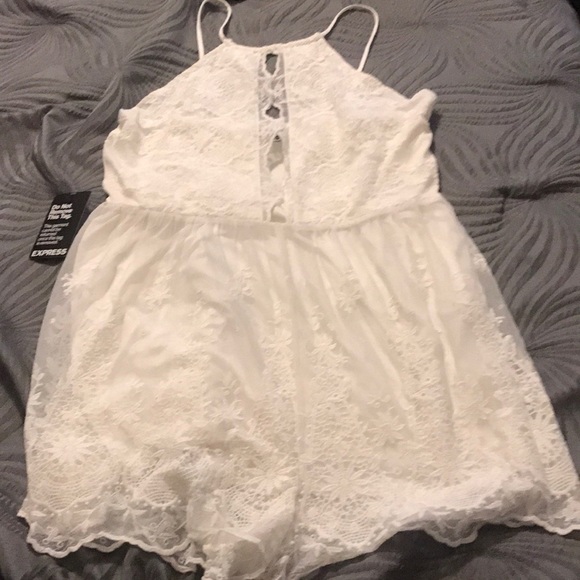 Express lacy romper - Picture 1 of 3